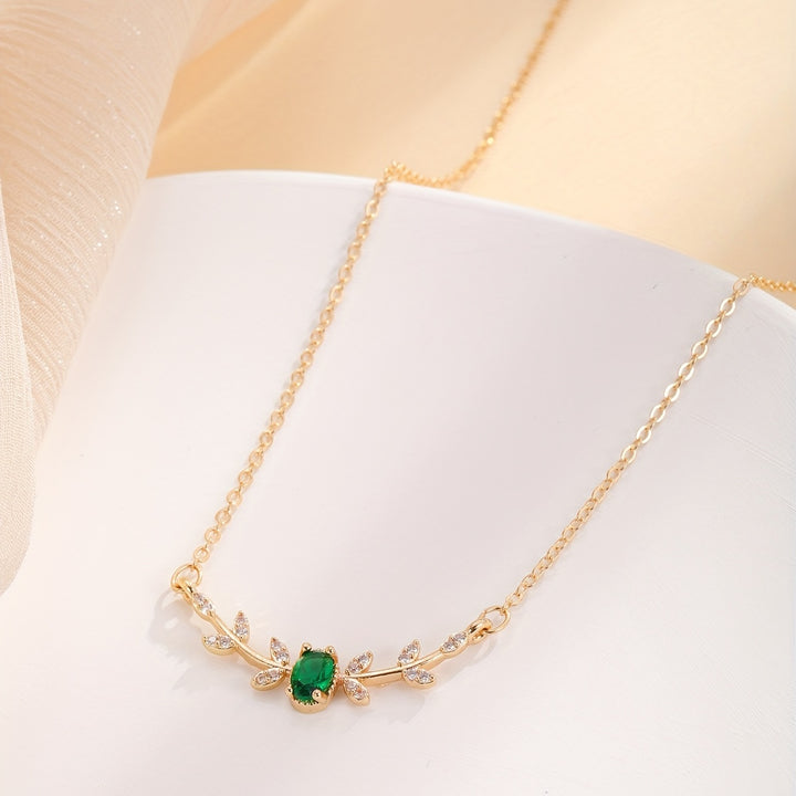 1pc Necklace Adorned With zirconia Stones And Leaf-shaped Pendants.